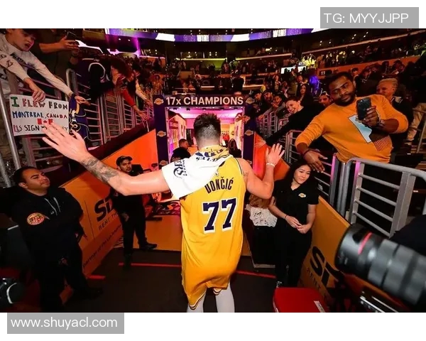 2012年11月3日洛杉矶快船与湖人激战回顾及赛后分析 2012年11月3日洛杉矶快船与湖人激战回顾及赛后分析